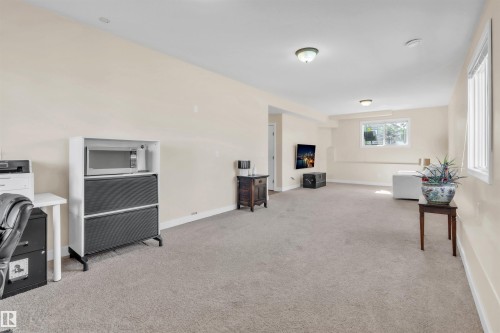 702 Pheasant Close, Cold Lake, AB - Indoor