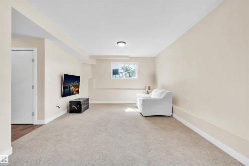 702 Pheasant Close, Cold Lake, AB - Indoor