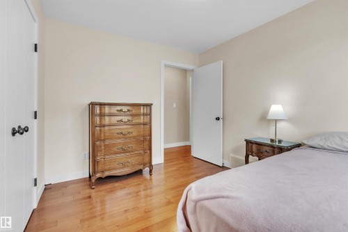 702 Pheasant Close, Cold Lake, AB - Indoor Photo Showing Bedroom