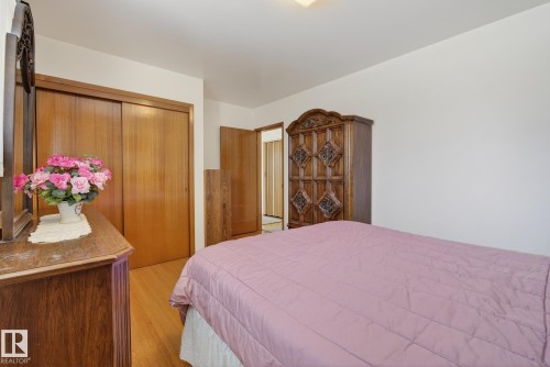 9145 152 Street, Edmonton, AB - Indoor Photo Showing Bedroom