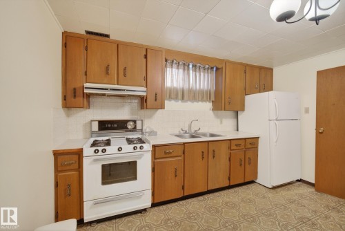 9145 152 Street, Edmonton, AB - Indoor Photo Showing Kitchen With Double Sink