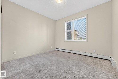 247 308 Ambleside Link, Edmonton, AB - Indoor Photo Showing Other Room