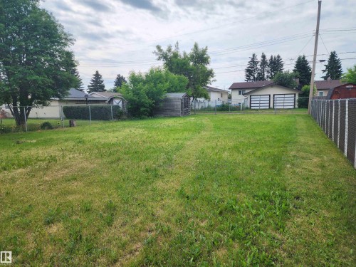 4505 54 Avenue, Wetaskiwin, AB 