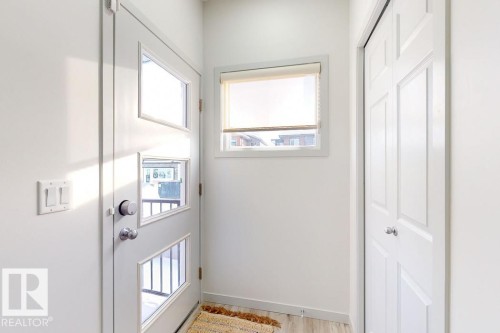 19111 20 Avenue, Edmonton, AB - Indoor Photo Showing Other Room