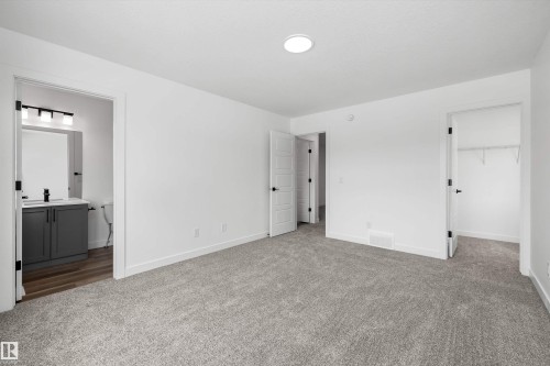 19111 20 Avenue, Edmonton, AB - Indoor Photo Showing Other Room