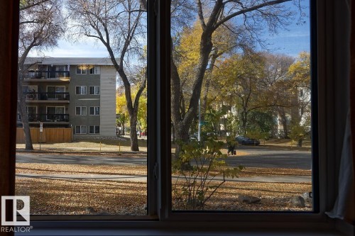 105 11217 103 Avenue Nw, Edmonton, AB - Outdoor