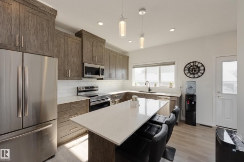 5181 Edgemont Boulevard, Edmonton, AB - Indoor Photo Showing Kitchen With Stainless Steel Kitchen With Upgraded Kitchen