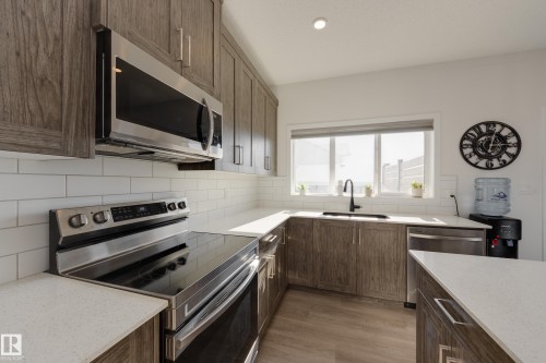 5181 Edgemont Boulevard, Edmonton, AB - Indoor Photo Showing Kitchen With Stainless Steel Kitchen