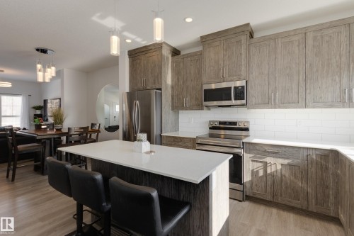 5181 Edgemont Boulevard, Edmonton, AB - Indoor Photo Showing Kitchen With Stainless Steel Kitchen With Upgraded Kitchen