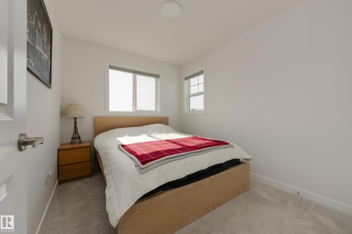 5181 Edgemont Boulevard, Edmonton, AB - Indoor Photo Showing Bedroom