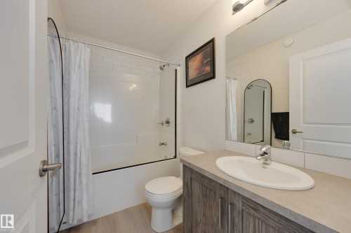 5181 Edgemont Boulevard, Edmonton, AB - Indoor Photo Showing Bathroom
