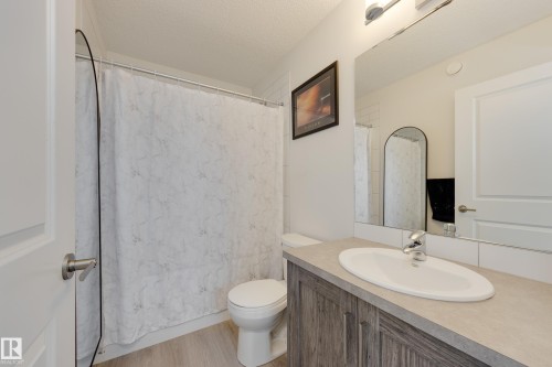 5181 Edgemont Boulevard, Edmonton, AB - Indoor Photo Showing Bathroom