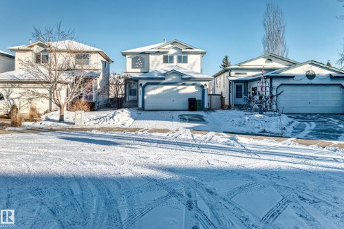 View of front facade with a garage - 4008 37 Avenue, Edmonton, AB - Outdoor