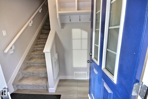 846 Daniels Way, Edmonton, AB - Indoor Photo Showing Other Room