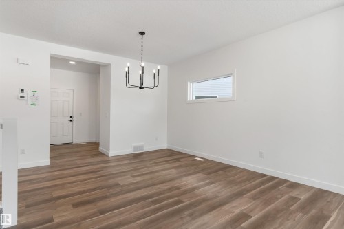4028 207 Street, Edmonton, AB - Indoor Photo Showing Other Room