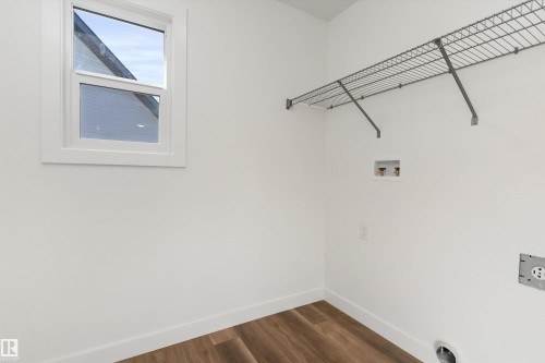 4028 207 Street, Edmonton, AB - Indoor