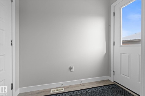 6 Hemingway Crescent, Spruce Grove, AB - Indoor Photo Showing Other Room