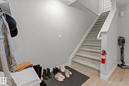 6 Hemingway Crescent, Spruce Grove, AB - Indoor Photo Showing Other Room