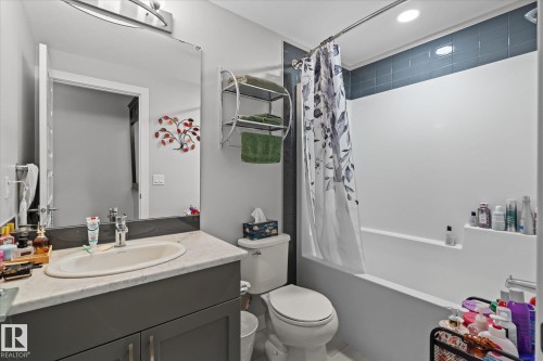 6 Hemingway Crescent, Spruce Grove, AB - Indoor Photo Showing Bathroom
