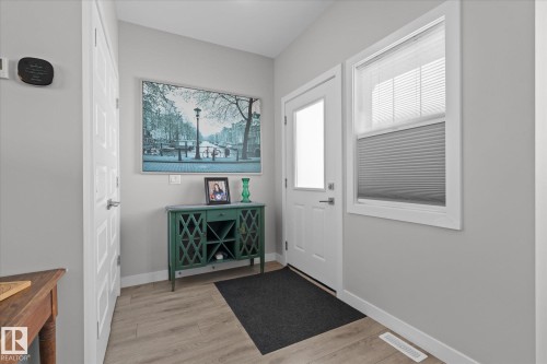 6 Hemingway Crescent, Spruce Grove, AB - Indoor Photo Showing Other Room