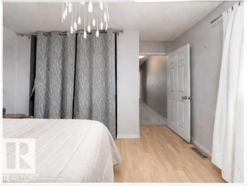 17737 95 Street, Edmonton, AB - Indoor Photo Showing Bedroom