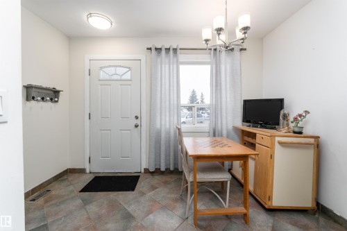 17737 95 Street, Edmonton, AB - Indoor Photo Showing Other Room