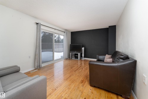 17737 95 Street, Edmonton, AB - Indoor