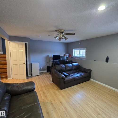 4016 22 Avenue, Edmonton, AB - Indoor