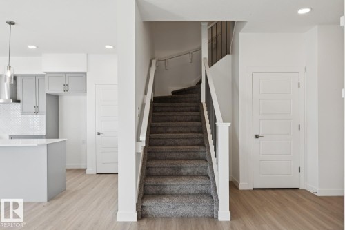 2523 210 Street, Edmonton, AB - Indoor