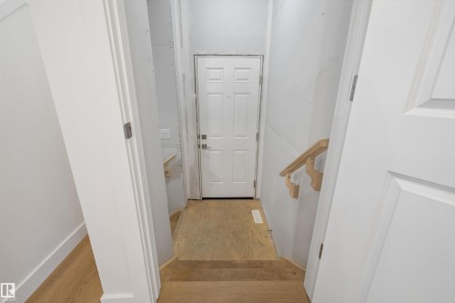 2523 210 Street, Edmonton, AB - Indoor Photo Showing Other Room