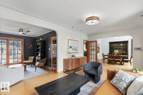 10537 140 Street, Edmonton, AB - Indoor