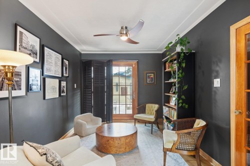 10537 140 Street, Edmonton, AB - Indoor