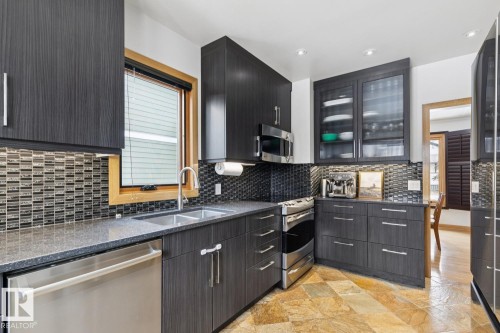 10537 140 Street, Edmonton, AB - Indoor Photo Showing Kitchen With Double Sink With Upgraded Kitchen