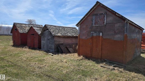 11 Twin Lakes Drive, Rural Lamont County, AB 