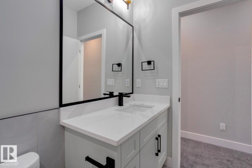 3601 42 Avenue, Beaumont, AB - Indoor Photo Showing Bathroom