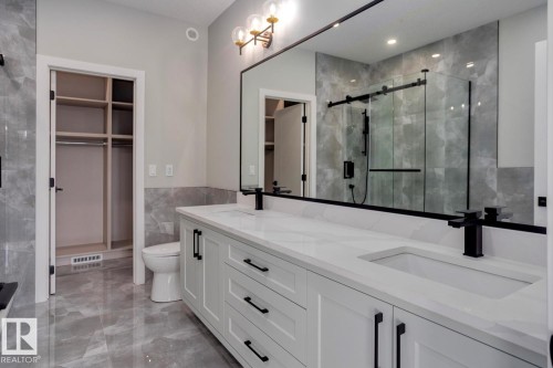 3601 42 Avenue, Beaumont, AB - Indoor Photo Showing Bathroom