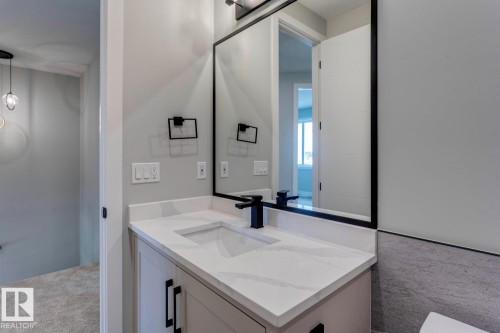3612 Triomphe Boulevard, Beaumont, AB - Indoor Photo Showing Bathroom