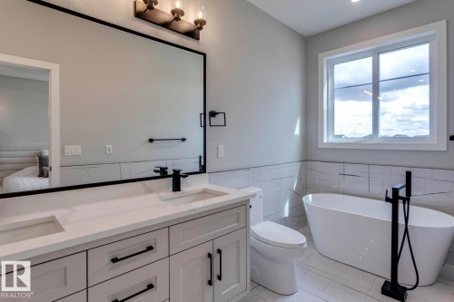 3612 Triomphe Boulevard, Beaumont, AB - Indoor Photo Showing Bathroom