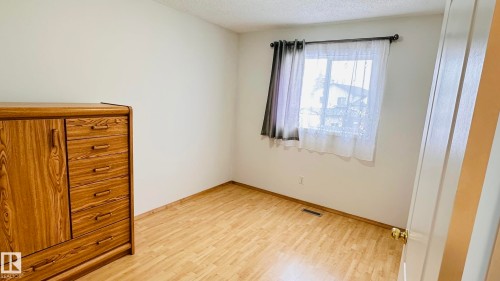 3912 30 Street, Edmonton, AB - Indoor Photo Showing Other Room