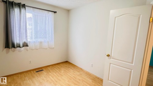 3912 30 Street, Edmonton, AB - Indoor Photo Showing Other Room