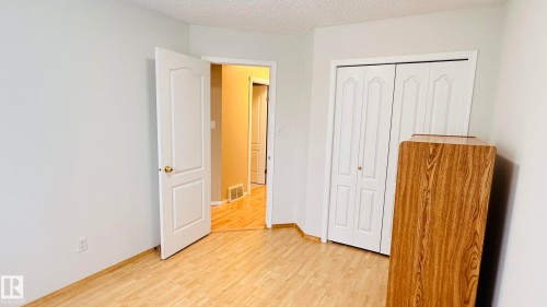 3912 30 Street, Edmonton, AB - Indoor