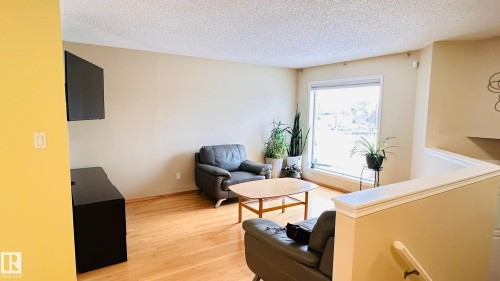 3912 30 Street, Edmonton, AB - Indoor Photo Showing Other Room