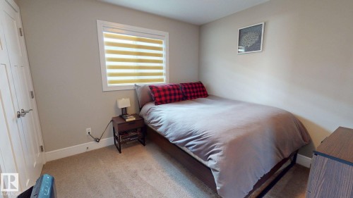 3621 Claxton Place, Edmonton, AB - Indoor Photo Showing Bedroom