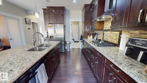 3621 Claxton Place, Edmonton, AB - Indoor Photo Showing Kitchen With Double Sink With Upgraded Kitchen