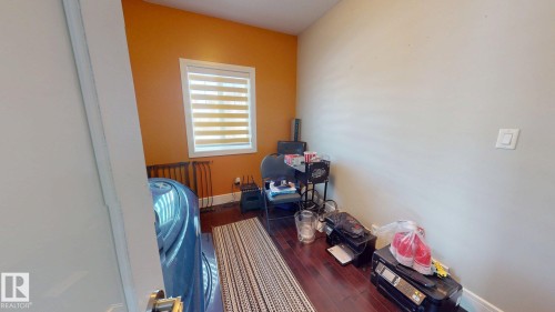 3621 Claxton Place, Edmonton, AB - Indoor
