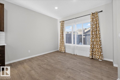2463 Kelly Circle, Edmonton, AB - Indoor Photo Showing Other Room