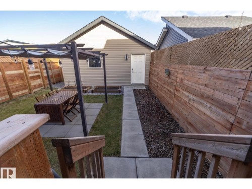 2463 Kelly Circle, Edmonton, AB - Outdoor With Exterior