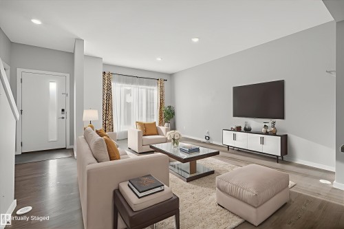 2463 Kelly Circle, Edmonton, AB - Indoor Photo Showing Living Room