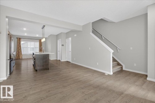 2463 Kelly Circle, Edmonton, AB - Indoor