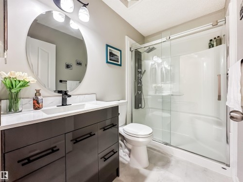 13036 139 Street, Edmonton, AB - Indoor Photo Showing Bathroom